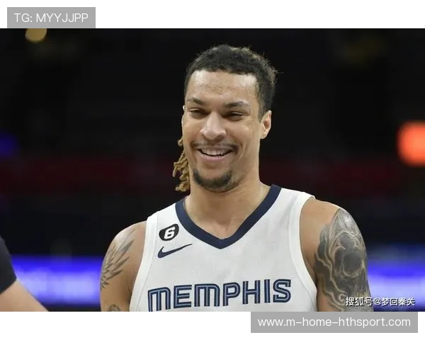 NBA球星隔扣内线坦克,对方脸都绿了 NBA球星隔扣内线坦克,对方脸都绿了